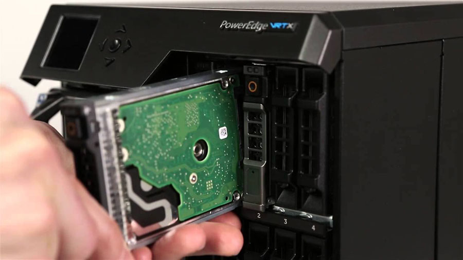  Dell PowerEdge VRTX 1.3. Заказчикам доступны конфигурации с 4-сокетными серверными узлами полной высоты M820