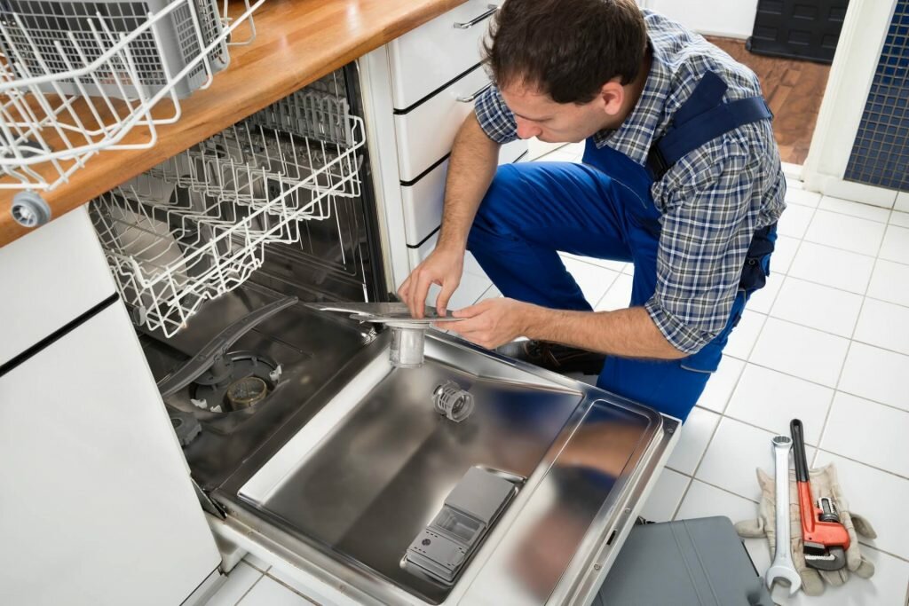 Особенности ремонта посудомоечной машины